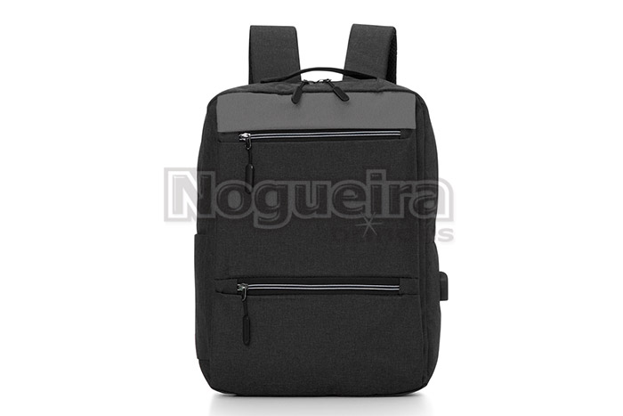 Mochila para Brindes com Adaptador USB
